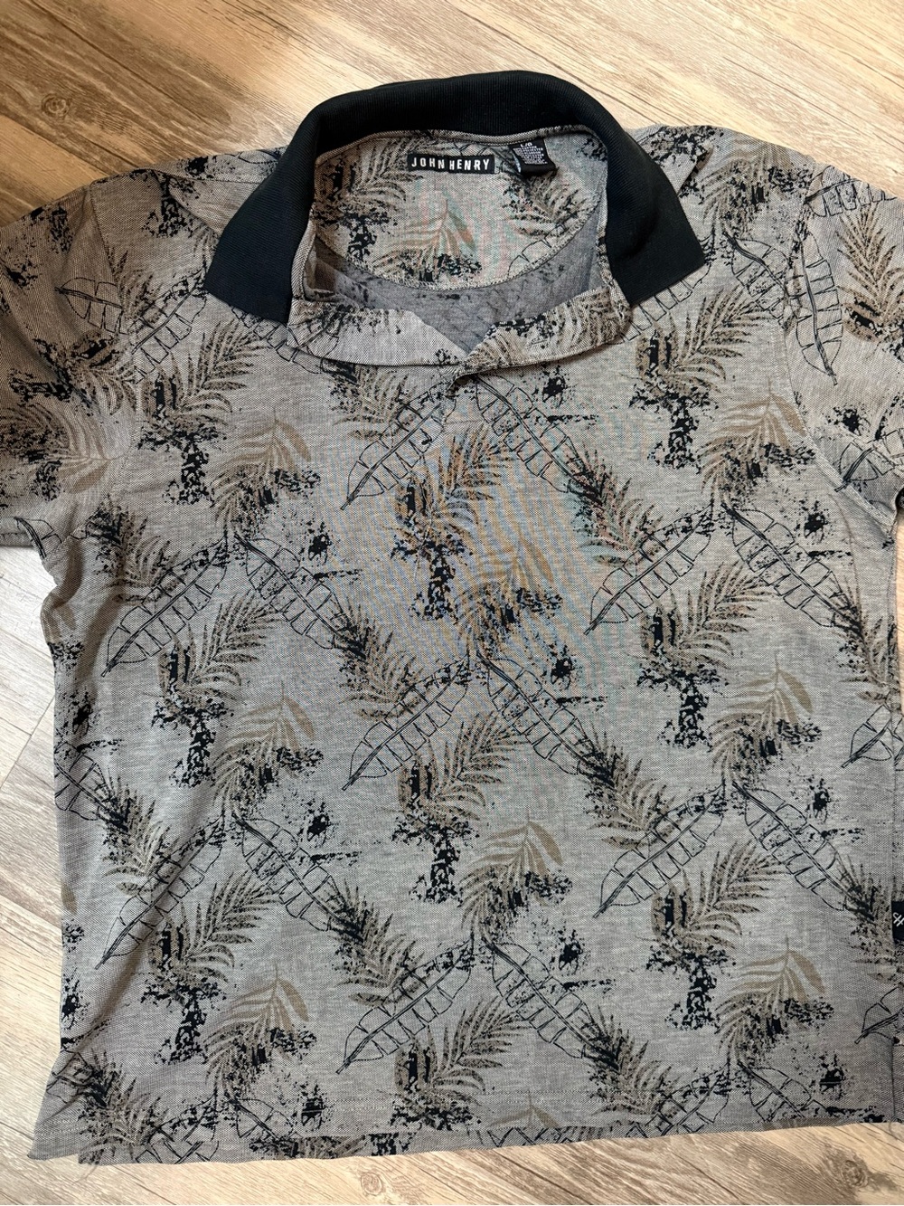 Vintage Men’s John Henry Palm-Pattern Polo